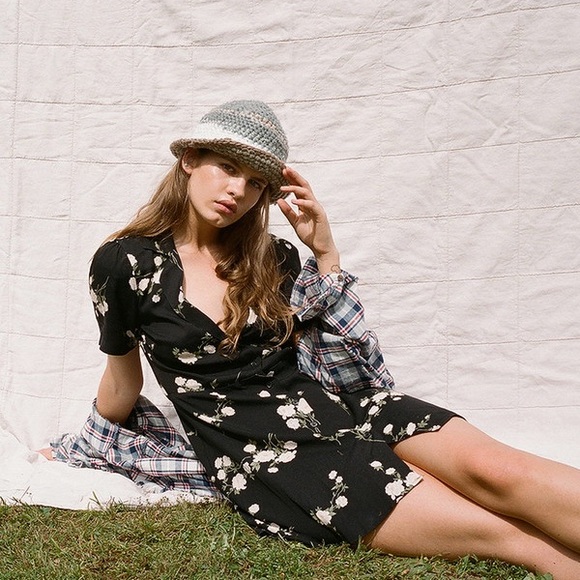 Urban Outfitters Urban Renewal Black and White Floral Button Front Dress XS - Picture 3 of 6